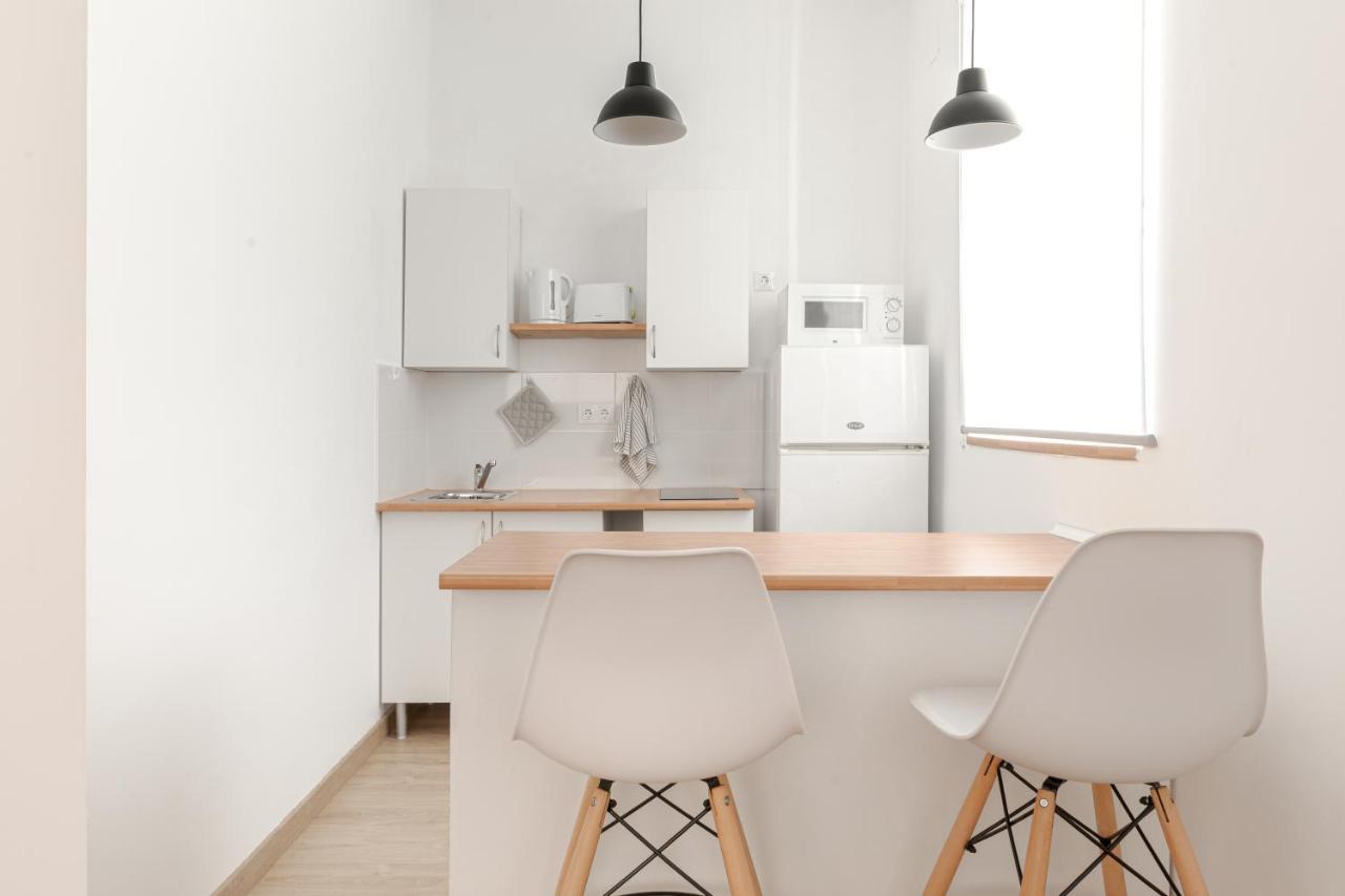 Gus Apartment อาลิกันเต ภายนอก รูปภาพ